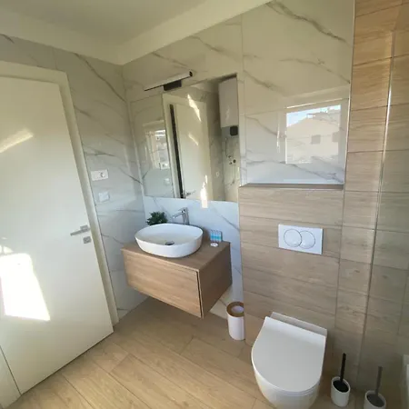 Ana Guest house