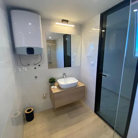 Ana Guest house