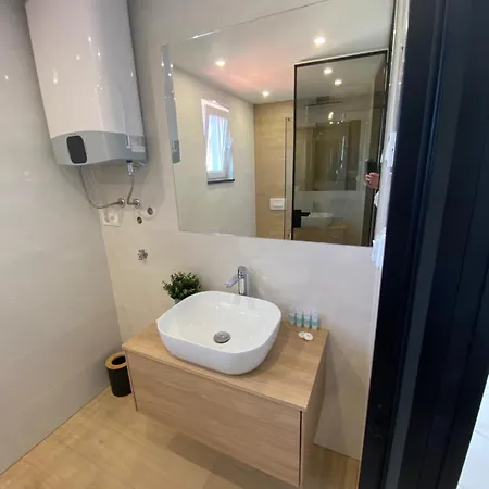 招待所 Ana 扎达尔